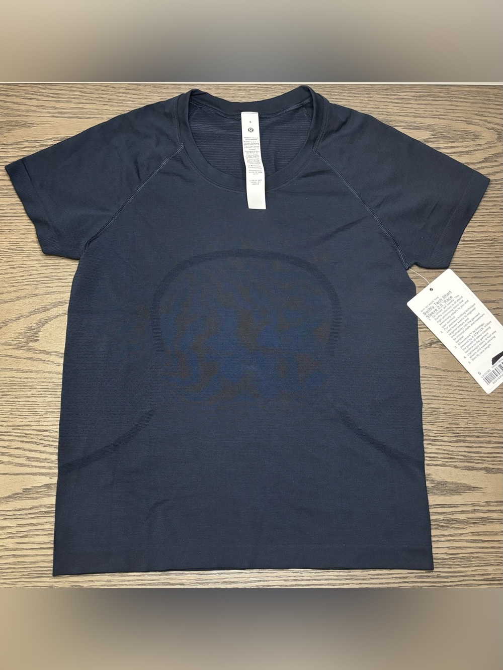 Lululemon Swiftly Tech Short Sleeve Shirt 2.0 Waist Length True Navy Size 6 NWT - Picture 5 of 6